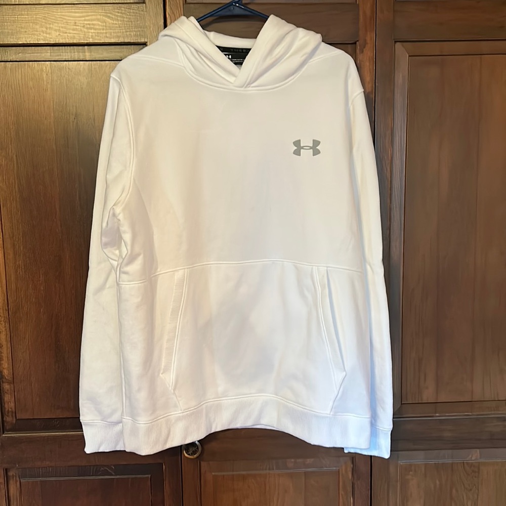 Men’s white Under Armour hoodie, large